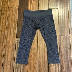 Lululemon wonder under crop size 8